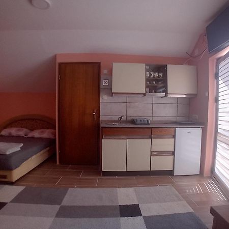 Red Apartman 2 Trebinje Extérieur photo