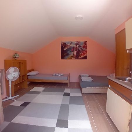 Red Apartman 2 Trebinje Extérieur photo